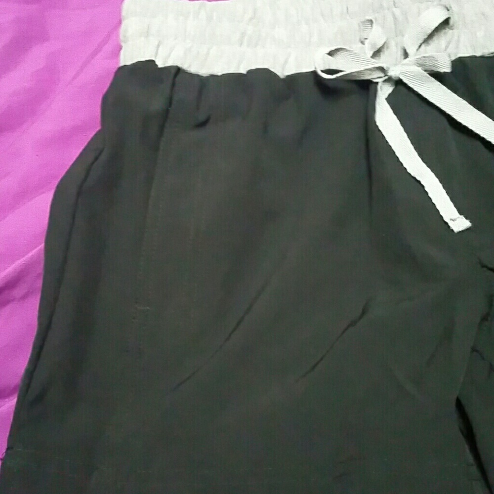 Athletic shorts w/pockets